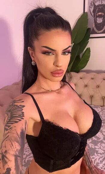 Full leaked Xandratru private onlyfans photo
