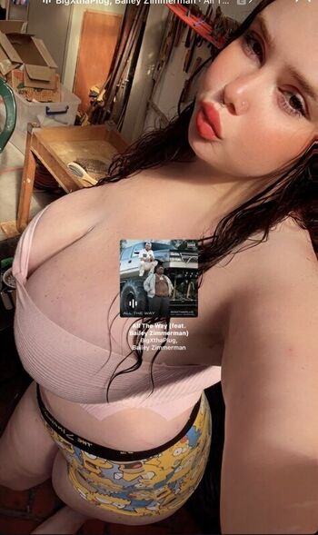 Full leaked Xchloiex private onlyfans photo