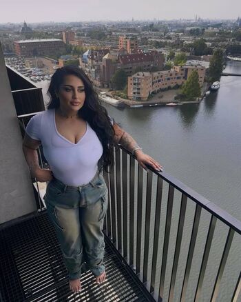 Full leaked Xclus v private onlyfans photo