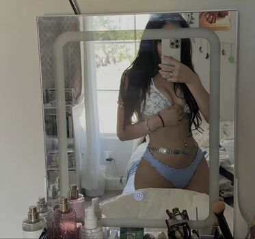Full leaked Xclusivemelll private onlyfans photo