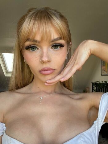 Full leaked Xcxkwb private onlyfans photo