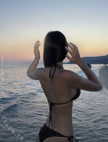 Full leaked Xdshka private onlyfans photo