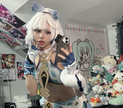 xenluvsmiku