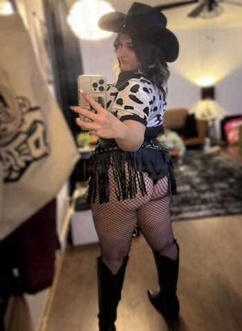 Full leaked Xhorehound private onlyfans photo