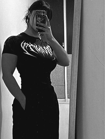 Full leaked Xinaxxiv page private onlyfans photo
