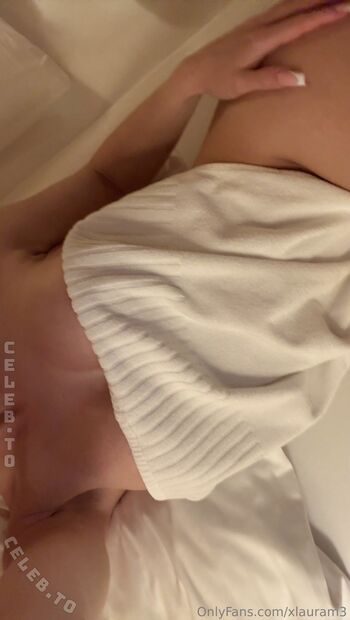 Full leaked Xlaura m private onlyfans photo