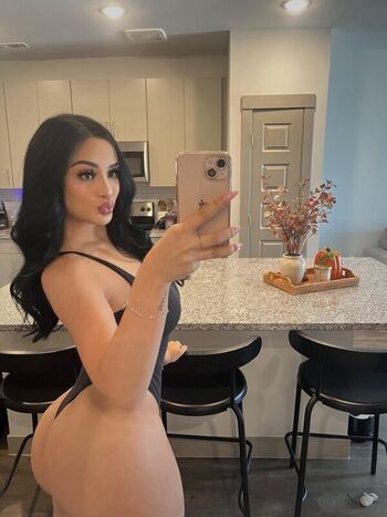 Full leaked Xoxolivia private onlyfans photo