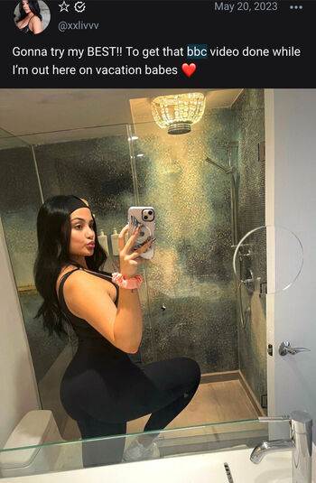 Full leaked Xoxolivia private onlyfans photo