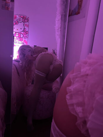 Full leaked Xprincesslilymeowx private onlyfans photo