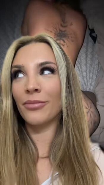 Full leaked Xsavannaxx private onlyfans photo