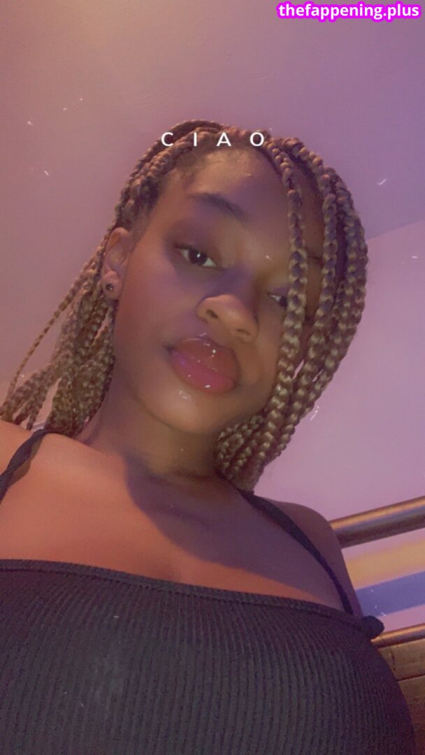 xx_zakiya / xxxmilk Foto OnlyFans Desnuda #8