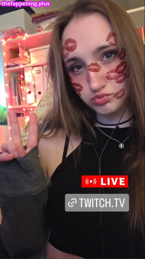 xXLaureliaXx Meztelen OnlyFans Fotó #7