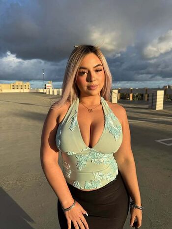 Full leaked Xxstefniiexx private onlyfans photo