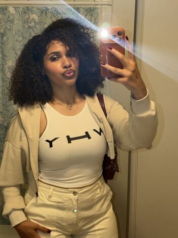 Full leaked Yadiramuse private onlyfans photo