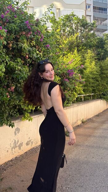 Full leaked Yagmur simsek private onlyfans photo