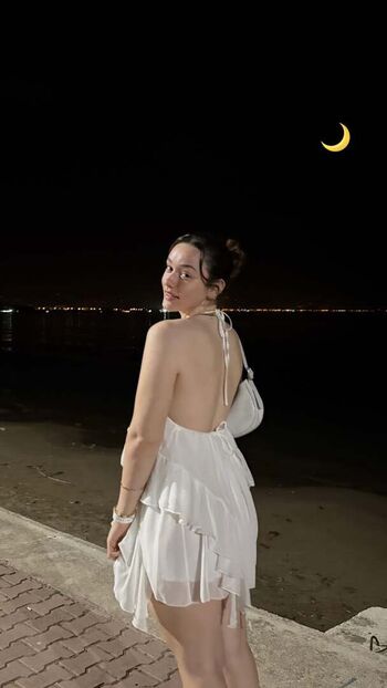 Full leaked Yagmur simsek private onlyfans photo