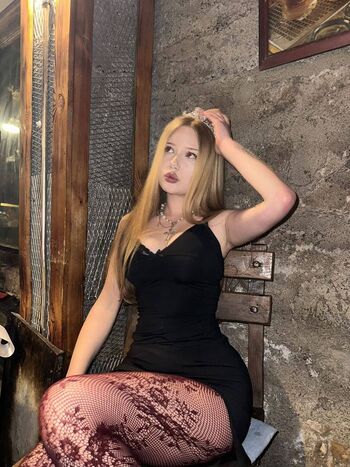 Full leaked Yagmurrrrww private onlyfans photo