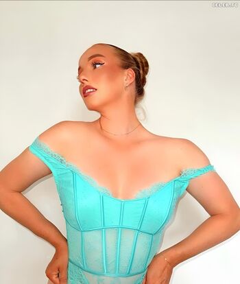 Yana & Tayisiya Morderger