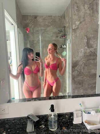 Full leaked Yaniekawalker private onlyfans photo