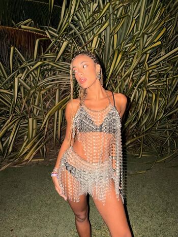 Full leaked Yara charry page private onlyfans photo