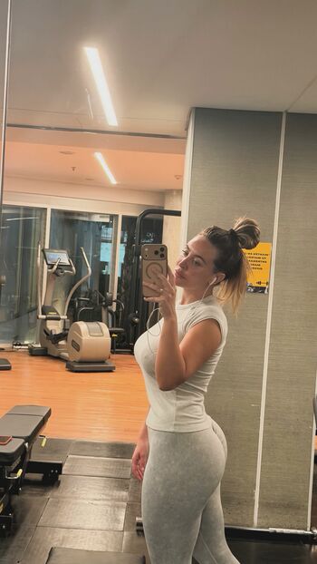 Full leaked Yas mendeguia private onlyfans photo