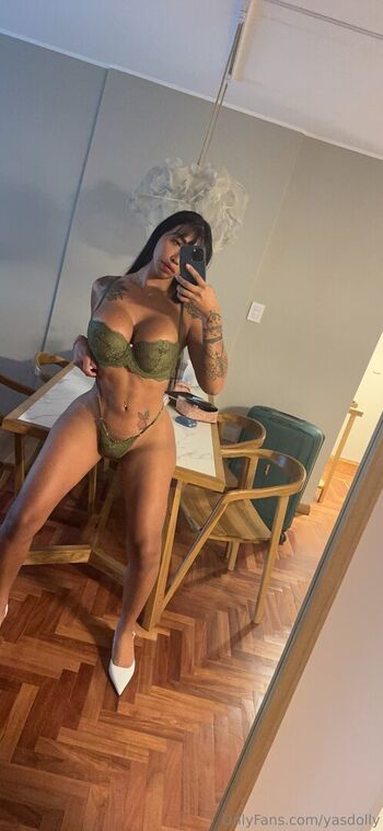 Full leaked Perlla ca ssia/ private onlyfans photo