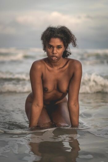 Yasmeen Kearra