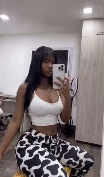 Full leaked Yasminpotiara private onlyfans photo