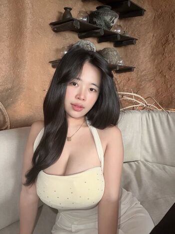 Full leaked Yasmintales qn private onlyfans photo