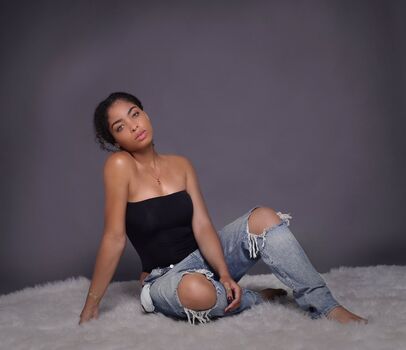 Full leaked Yazminalazne private onlyfans photo