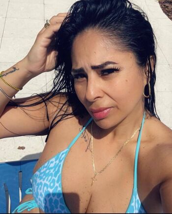 Full leaked Yeinny pacheco private onlyfans photo