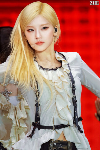Yeji - ITZY (예지, Hwang Ye-ji)