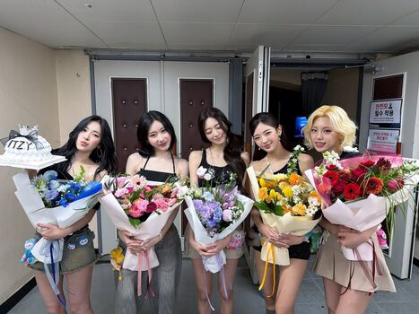 Full leaked Cheekymz/ private onlyfans photo