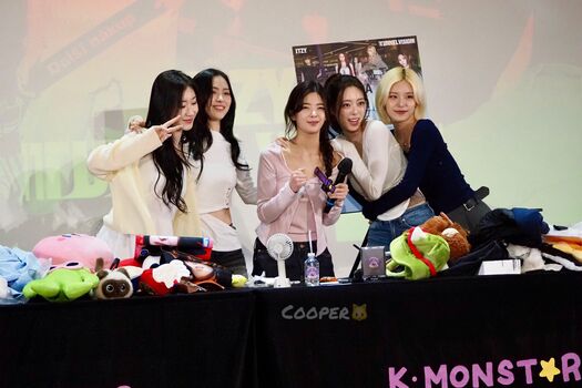 Full leaked Alinity/ private onlyfans photo