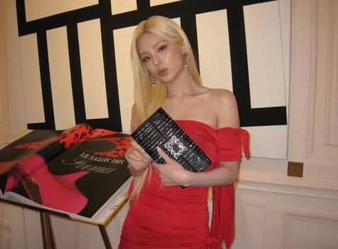 Full leaked Auroraiskira/ private onlyfans photo