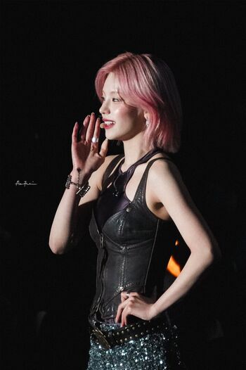 Full leaked Cute models with innie cameltoe pussy / private onlyfans photo