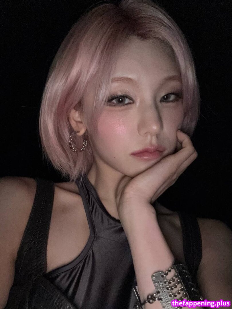 Full leaked Mimomai / private onlyfans photo