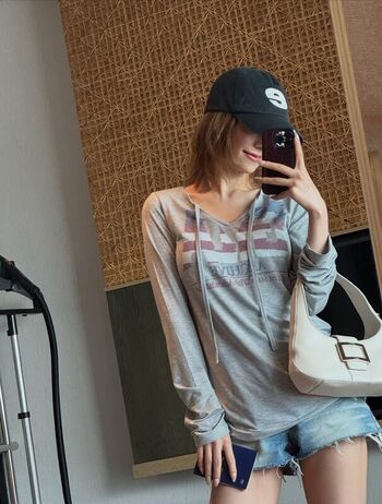 Full leaked Yeji private onlyfans photo