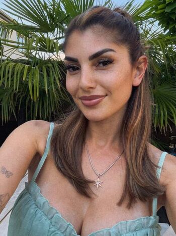 Full leaked Yeliz koc page private onlyfans photo