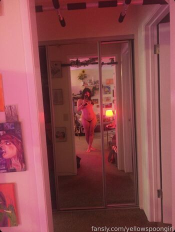 Full leaked Yellowspoongirl private onlyfans photo