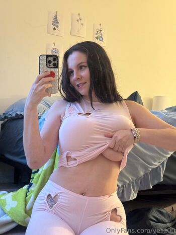 Full leaked Yellz private onlyfans photo