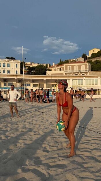 Full leaked Yesjulz private onlyfans photo