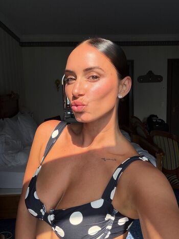 Full leaked Yesjulz  page private onlyfans photo