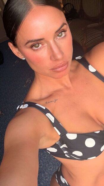 Full leaked Yesjulz private onlyfans photo