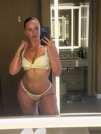 Full leaked Yesjulz  page private onlyfans photo