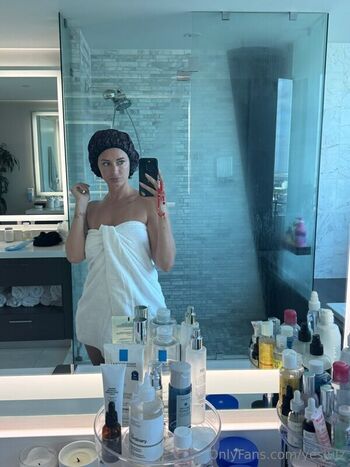 Full leaked Yesjulz private onlyfans photo