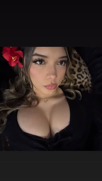 Full leaked Yessseeeniiaa private onlyfans photo