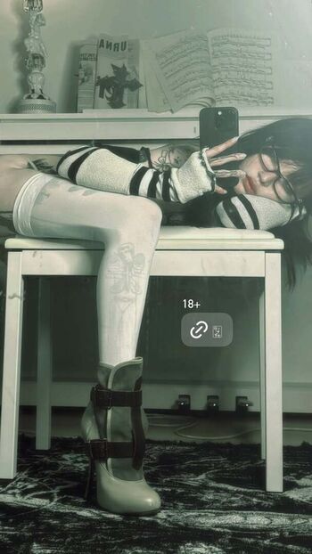 Full leaked Yeule private onlyfans photo