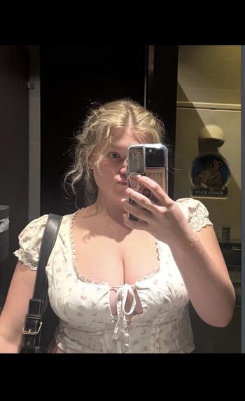 Full leaked Ygwbt page private onlyfans photo