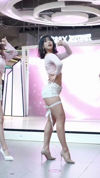 Full leaked Yingxiu xyz page private onlyfans photo